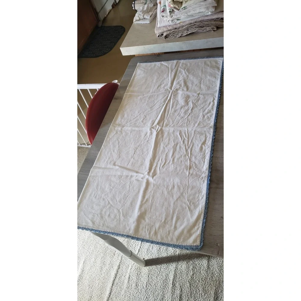 Vintage White Linen Table Runner Blue Crochet Lace Trim Farmhouse Decor 16x33